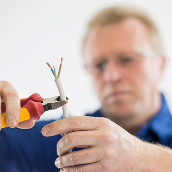 DGUV Vorschrift 3 Check bei Elektro Schulze GmbH in Dessau - Roßlau