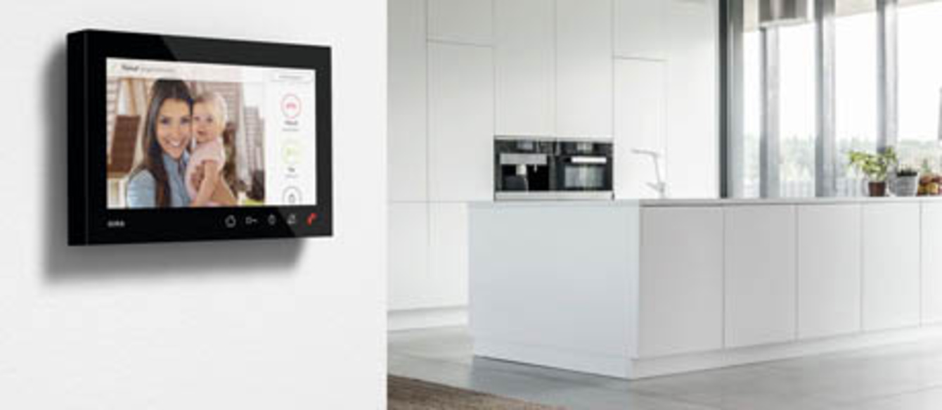 Gira Wohnungsstation bei Elektro Schulze GmbH in Dessau - Roßlau