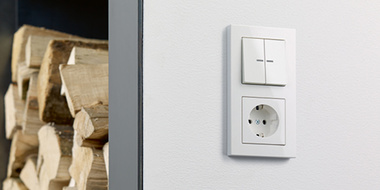 JUNG KNX Taster F 10 bei Elektro Schulze GmbH in Dessau - Roßlau